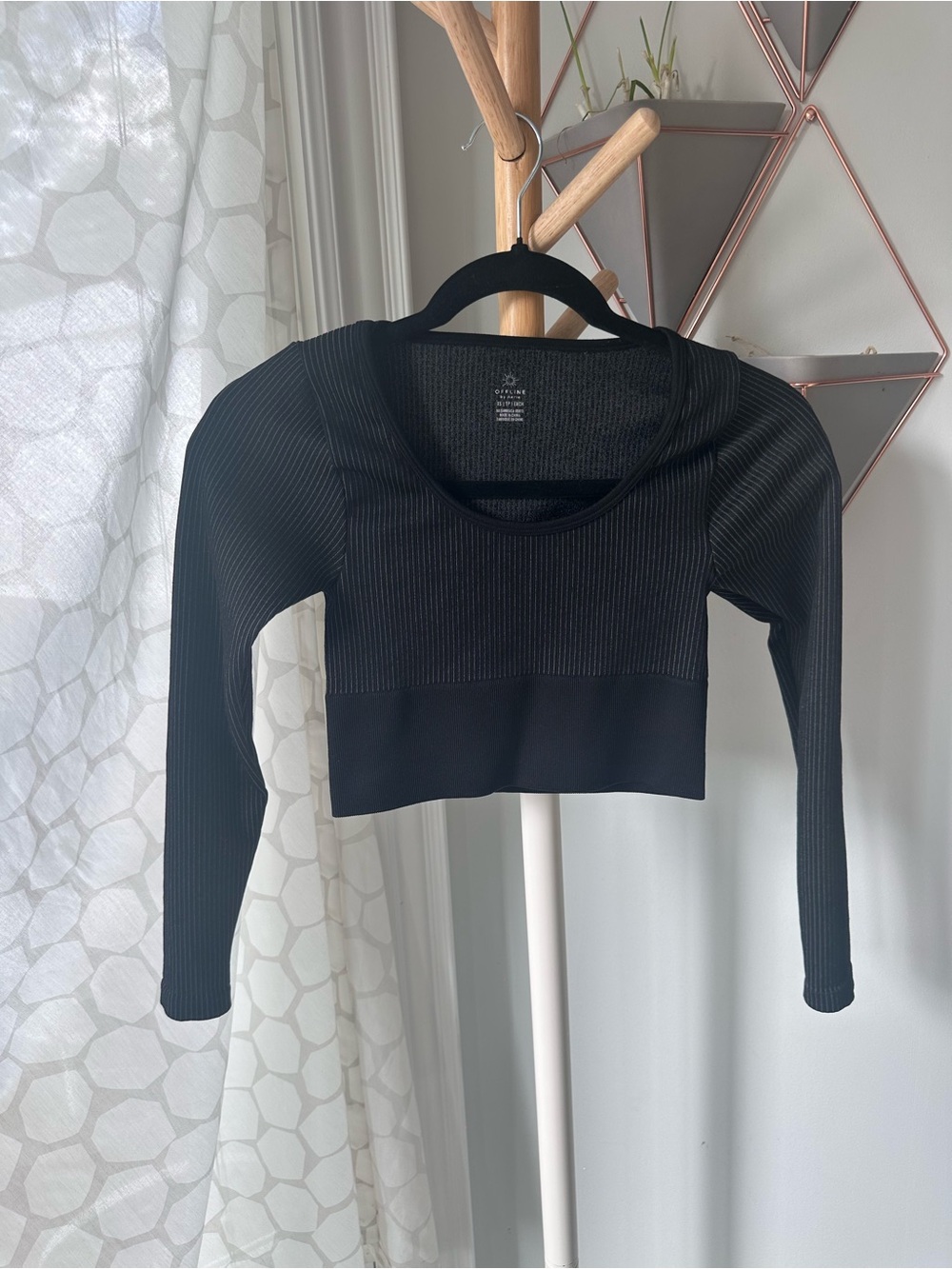 OFFLINE BY AERIE Black Ribbed Long-Sleeve Crop Workout Yoga Athletic Top Size XS